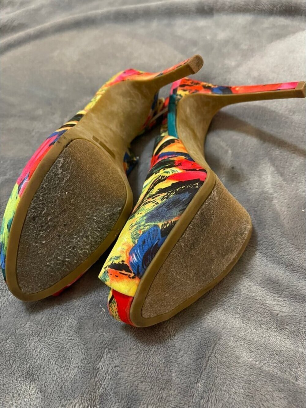 G by Guess | Women's Sz 10 | Guess Multicolor Slingback Peep-Toe Heels - Picture 5 of 10